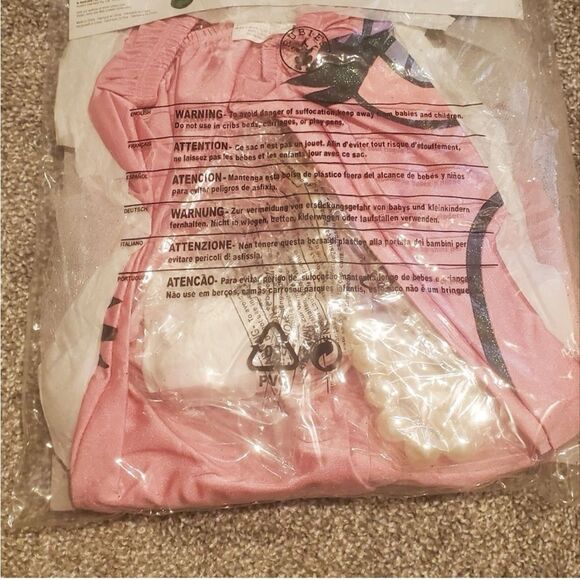 NEW Miss Piggy Costume - Picture 4 of 4